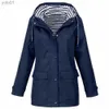 Kvinnans jackor Kvinnor Coat Ladies Outdoor Wind Rain Jacket Trench för kvinnor Koreanska Autumn Clothes Feather Windbreaker för staty Down Coatl231016