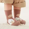 Calzini per bambini 5 paia calzini anti-slip per bambini simpatici cartone animato ragazza morbida cotone nata corto bambini calzini caldi adorabili calzini per bambini calzino 231016