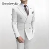 Męskie garnitury Blazers Gwenhwyfar Sky Blue Men Dwuzroczny projekt Najnowszy projekt Gold Button Groom Wedding Tuxedos Costume Homme 2 sztuki 231016