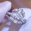 Cluster Rings Modyle Luxury Sparkly Big Stone Zircon Silver Color Ring For Women Engagement Wedding Shiny Party Jewelry Fashion Female