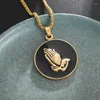 ペンダントネックレスメダルバージョンクラシック汎用ファッショナブルな祈りの手ネックレース男性と女性の祈りの祝福魔術宝石卸売