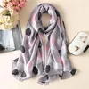 Foulards Été Foulard en soie de haute qualité Crème solaire Plage Femme Châle Paréo Foulard Dames Camellia Wrap Bandanna315T