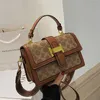 90% rabatt på Outlet Store Bag 2023 New Women's Fashion Network Red Texture Small Square Design Print One Shoulder Crossbody Number 7452