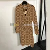 Suede Fabric Trench Coat Women Luxury Windbreaker med midjeband Lapel Neck Wind Coats Fashion Print Windcheater