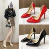 Klänningskor Pure Color Classic Casual High Heels Fashion Over Big Size 42 43 44 45 Spring and Summer 2024 Pumps Women Sexy
