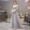 Luxe Sexy longue Dubai robes de soirée O cou Tulle manches longues avec plumes une ligne perlée balayage Train robes de soirée pour les femmes