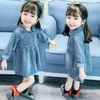 Robes de fille coréenne bébé filles princesse denim robe enfants volants col à manches longues petits enfants mignon décontracté une pièce vêtements B230