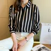 Kadın moda çizgili bluz tasarımcısı uzun kollu saten gömlek ofis bayanlar yaka resmi düğme gömlekler 2023 sonbahar kış gündelik çok yönlü pist zarif üstler