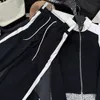 CE Женские комплекты из двух предметов Брюки Повседневный костюм дизайнерский комплект Куртка Пальто для женщин Куртка с длинным рукавом Cool Girl Уличная одежда Роскошный дизайнерский женский комплект куртки