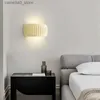 フロアランプボッサンスカンジナビアのLEDフロアランプクリームスタイルルーム装飾リビングルームベッドルームスタンディング照明Q231016