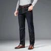 Jeans pour hommes SHAN BAO automne printemps ajusté droit stretch denim jeans style classique badge jeunesse hommes pantalons décontractés d'affaires 231016