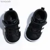 Eerste wandelaars pasgeboren baby schoenen jongen meisje klassieke sport zachte zool PU leer meerkleurige eerste wandelaar wieg mocassins casual sneakers schoenenL231016