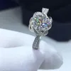Cluster Rings 1CT Rose Shape Moissanite Diamond Ring S925 Sterling Silve Passe Test D Color VVS Women Engagement Luxury Jewelry249J