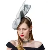 Berets Women Pillbox Hat Weddings Vintage czarny szary eleganckie panie weselne Fedora z piórkami