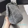 Luxury tweed axelväska franska varumärkeserie diamant rutiga crossbody väskor nya kvinnors bil sömmar metallkedja väska söt färg vinter stor kapacitet