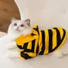 Costumes de chat abeille mignonne, vêtements amusants pour chiens, vêtements d'hiver pour animaux de compagnie, Costume de Cosplay pour chiens, manteau à capuche, tenue pour chiot Chihuahua