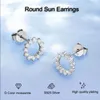 Kolczyki stadninowe qxtc d Color 1,7 mm certyfikowany moissanite dla kobiet Sun Flower Wedding Jewelry Genialna symulowana diament