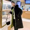 Trench da donna 2023 Inverno The Listing Giacca in cotone al ginocchio per donna Versione coreana addensata Panno sfuso Moda