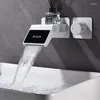 Robinets de lavabo de salle de bains Oulylan Smart Digital Display Robinet Lavage des mains Cold Home Bassin Mélangeur Robinet d'eau dans le mur Cascade Sortie