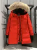 10a högkvalitativ designer Womens Down Jacket Canadian Fashion Brand Gooses Long Coats Stor Pocket päls krage termiska toppkvinnor stora vindtäta par