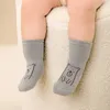 Barnstrumpor Milancel Baby Cartoon Socks Kids Cute Bear Flower Socks 5pairs mycket 231016