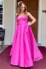 A-Linie, fuchsiafarbenes Satin-Abschlussball-Partykleid, lange Abendkleider, trägerlose Abendkleider, elegante Partykleider für Damen