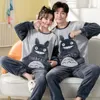 Masculino sleepwear 32 estilo quente flanela pelúcia inverno casal pijama conjuntos manga longa o-pescoço pijama para mulheres homens amante roupas doce desenhos animados 231016