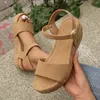 Dress Shoes Women's Sandals Platform Wedge Summer Ladies Buckle Strap Clogs Gladiator Brand Design Heeled Sandal Rivet Footwear 2023