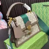 Borsa a tracolla classica in tela di design di lusso Borsa a tracolla tote con patta in tela Italia Borsa a tracolla da donna di lusso di marca italiana Borsa a mano da donna famosa doppia lettera di alta qualità 25CM