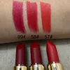 Marka Klasik Siyah Tüp Preslenmiş Ruj Lüks Kız Lady Dudak Kozmetik #57 #58 #99 3 Renk Stok Tüp Yüksek Kalite Lipgloss Rouge Allure Velvet Le Rouge Velours 3.5g Logo