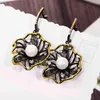 DreamCarnival 1989 Lotus Flower Earrings Hollow Created Pearl CZ Black Gold Color Hip Hop Pendientes tipo gota Parties Jewelries 2273Z