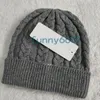 5 pièces hiver 5 couleurs femme chapeaux de noël homme voyage mode adulte bonnets Skullies Chapeu casquettes coton casquette de Ski fille gris twist chapeau garder au chaud intensification