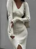 Kvinnors ull blandar Tossy White Knit Vneck Maxi Dress Women Ribbed Long Sleeve Fashion Patchwork High Street Elegant Knitwear Autumn Ladies 231016