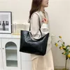 Cross Body Littéraire et Art Nouveau Sac en Cuir Simple et Style Une épaule Grand Sac Sac Shopping Sac Big Bag Bagsblieberryeyes