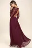 2023 Western Country Style Maroon Chiffon Brautjungfernkleider Burgund Spitze Lange Ärmel V-Ausschnitt Rückenfrei Strand Hochzeit Party Kleider Günstig