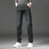 Mäns jeans sträcker denim män raka märke högkvalitativa byxor för smal montering av affärer casual svart blå grå