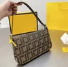 2023 جودة 2023 Women Handbag Designer الكتف الأزياء الأزياء سلسلة Lambbskin وأكياس الأجهزة المعدنية لا تتلاشى أبدًا محفظة