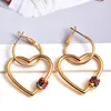 Orecchini pendenti Design color oro Metallo cuore amoroso Orecchini pendenti in cristallo colorato Accessori di gioielli di moda per le donne