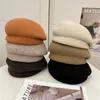 Basker Hight Quality Elegant Womens Wool Felt franska basker hatt lyxiga damer stil bowler vinter kashmir formell
