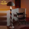 Lampy podłogowe Projektant Luksusowy średniowieczny krem ​​lampa podłogowa Iron Art LED E27 Nowoczesne oprawy oświetleniowe Sofa Sofa stołowa HOOL HOMESTAY Q231016