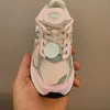 2002r Designer Kids Running Shoes 2002 R Småbarn Sneakers Pink Gray Navy Sea Salt pojkar flickor Youth Sports Children Trainers Baby Casual Walking Sneaker Shoe