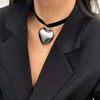 Pendentif Colliers Vintage Big Peach Heart Clavicule Collier pour femmes 2023 Creative Simple Black Girl Fashion Charm Bijoux Cadeau d'anniversaire