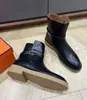 Bottes de luxe de créateurs femmes chaussures plate-forme base mince confort en cuir verni gaufré mules cuivre triple noir rose ivoire bottes de mode d'hiver EU35-42