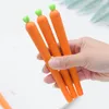 24 pz/lotto Moda Carrot Design 0.5mm Inchiostro Nero Penna Gel Studenti Firma Ufficio Scuola Forniture di Cancelleria All'ingrosso