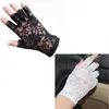2016 femmes vintage incroyable Goth fête crème solaire Sexy habillé dentelle gants anti-uv mitaines sans doigts Style296c