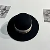 Berets Men's and Women's Black Pure Wool Top Hat with Feather Decoration Vintage