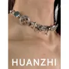Halsband HUANZHI Punk Retro Knopf Stern Anhänger Halskette Trendy Zarte Silber Farbe Unisex Personalisierte Luxus Schmuck Für Frauen