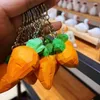 Keychains Wood Carved Orange Carrot Key Chain Phone Trinket Female Pendant Accessories Package Decoration Keychain