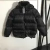 Steppjacken für Damen, Herbst-Wintermantel, langärmelig, Stehkragen, Kapuzenpullover, Outdoor-Freizeitkleidung, modische warme schwarze Baumwollmäntel, Designer-Jacke für Damen