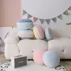 Pluszowe lalki czyste kolor francuskiego makaronu okrągłe ciasto kreatywne Plush Doll poduszka poduszka z rdzeniem dekoracji domu 231016
